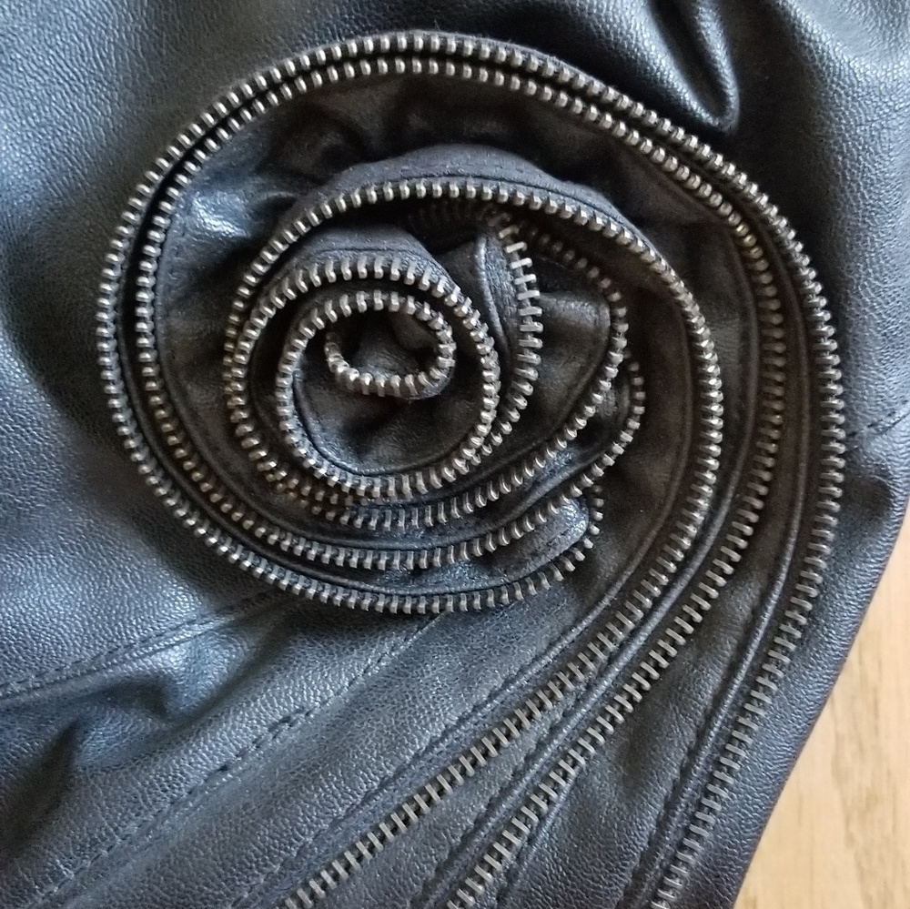 Purse - Picture 2 of 5